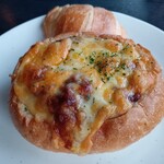 くるみの実 - 【 パンカレー（ サラダ・スープ付き 】　１３００円