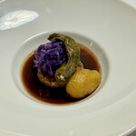 Haze - オートミールのパテ、紫キャベツ シシトウ インカのめざめ、赤ワインソース