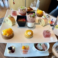 ポム・ダダン - 