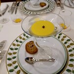 255143585 - コーンスープと北海カニのカクテル