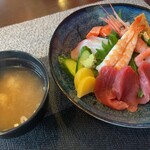 金や - 海鮮丼