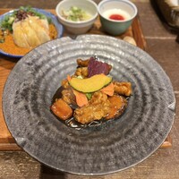 中華旬彩 森本 - ◎根菜入り黒酢酢豚セット　1,400円