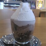 SOUTHLAND 南地 - 上からホイップ、コーヒーアイス、エスプレッソかき氷の三層になっているグラニータ