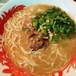 えびすや - ソーキ豚骨ラーメン６５０円