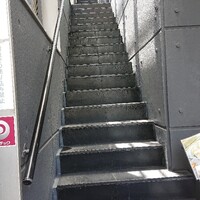 いわ志 本店 - 心臓破りの階段