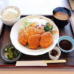 高松カントリー倶楽部 - 豚ヒレとロースカツ定食