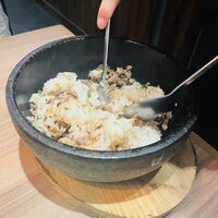 焼肉ホルモン 稲田 - ガーリックライス