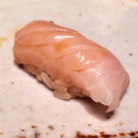西麻布 拓 - 鰆の昆布締め