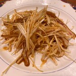 四川飯店 - 豚ミミと葱のあえもの