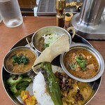 BLOCK HOUSE 水曜カレー - 