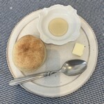 喫茶tton - モーニングのビスケットも追加