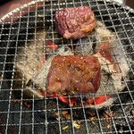 炭火焼肉 にく式 - 「和牛ハラミ　あつ」