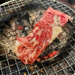 炭火焼肉 にく式 すすきの店 - 焼きしゃぶカルビ（卵付き）