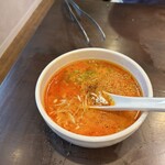 炭火焼肉 にく式 - 「コムタンスープ（牛白湯 赤）」