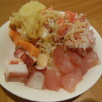 MARSEN - 夕食-刺身とかにかまで「勝手丼」