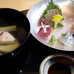 日本料理　弓張月 - お造りと吸い物