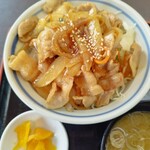 武蔵野庵 - 料理写真:豚の焼肉丼。味噌汁が塩辛かったなぁ笑