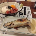 千萬 - まぐろ山かけとアユの塩焼き