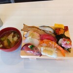 あつ盛 - おまかせ寿司  1300円