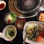 Yakiniku Kaisenyaki Kakomi - レディースセット1370円