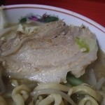ラーメン二郎 仙台店 - ばら肉ロールのブタ美味し