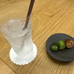 柚木元 - ノンアルドリンクとフィンガーライム