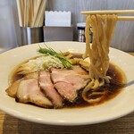 宍道湖しじみ中華蕎麦 琥珀 東京本店 - 