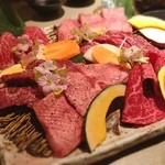 食彩和牛 しげ吉 - 特選盛合せ。どれも最高に美味い！