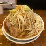 ラーメン荘 歴史を刻め 新栄店 - 