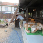 炭火焼き うなぎの店 旦 - 安曇野の地下水で鰻を飼っている