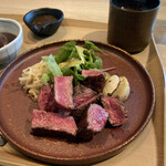 炭火焼肉 肉の匠 ひうち - 和牛赤身ステーキ