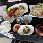 炭火焼き うなぎの店 旦 - 鰻御膳