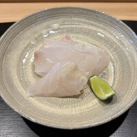 鮨 十兵衛 - 五島列島 九絵 4日寝かせ 炭火炙り 身と縁側