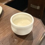 炭火焼肉ホルモン うらら - ・虎マッコリ グラス 440円/税込