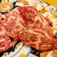 神戸焼肉 金虎 - 