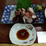 鶴亀 - タコのぶつ切り 450円(税込)(2024年7月17日撮影)
