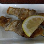 鶴亀 - 豚バラ２本 280円(税込)(2024年7月17日撮影)