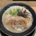 博多 くまちゃんらぁめん 福岡空港店 - 
