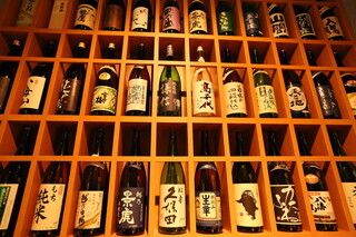 Jouetsu Yasuda - ９６の酒蔵を持つ「新潟の銘酒」を存分に味わえる。