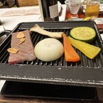 水明館 - 焼いてるところ