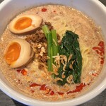 香氣　四川麺条  - 季節限定！冷やし豆乳担担麺980円
      LINEクーポンで香味たまご