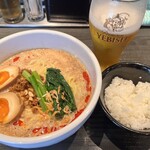 香氣　四川麺条  - サービスエビス生ビール480円⇨290円
      季節限定！冷やし豆乳担担麺980円
      LINEクーポンで香味たまご
      ランチタイムライス無料