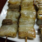 鶴亀 - 豚バラ２本 280円(税込)(2024年6月25日撮影)