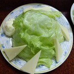鶴亀 - チーズレタス 300円(税込)(2024年6月25日撮影)