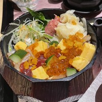 WASHOKU SUSHI いぶき 銀座店 - まるで宝石箱！なバラちらし