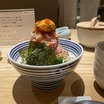 日本橋海鮮丼 つじ半 神楽坂店 - 