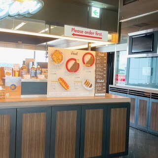 カフェ&バー アビオン_2