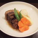 藤吉 - 本日のおまかせ竹(3000円)の豚角煮と野菜の煮物