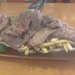 LAUNA - 2.2ポンドステーキ　近影