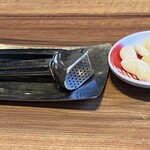 ずんどう屋 - 生搾りにんにくをチョイスし